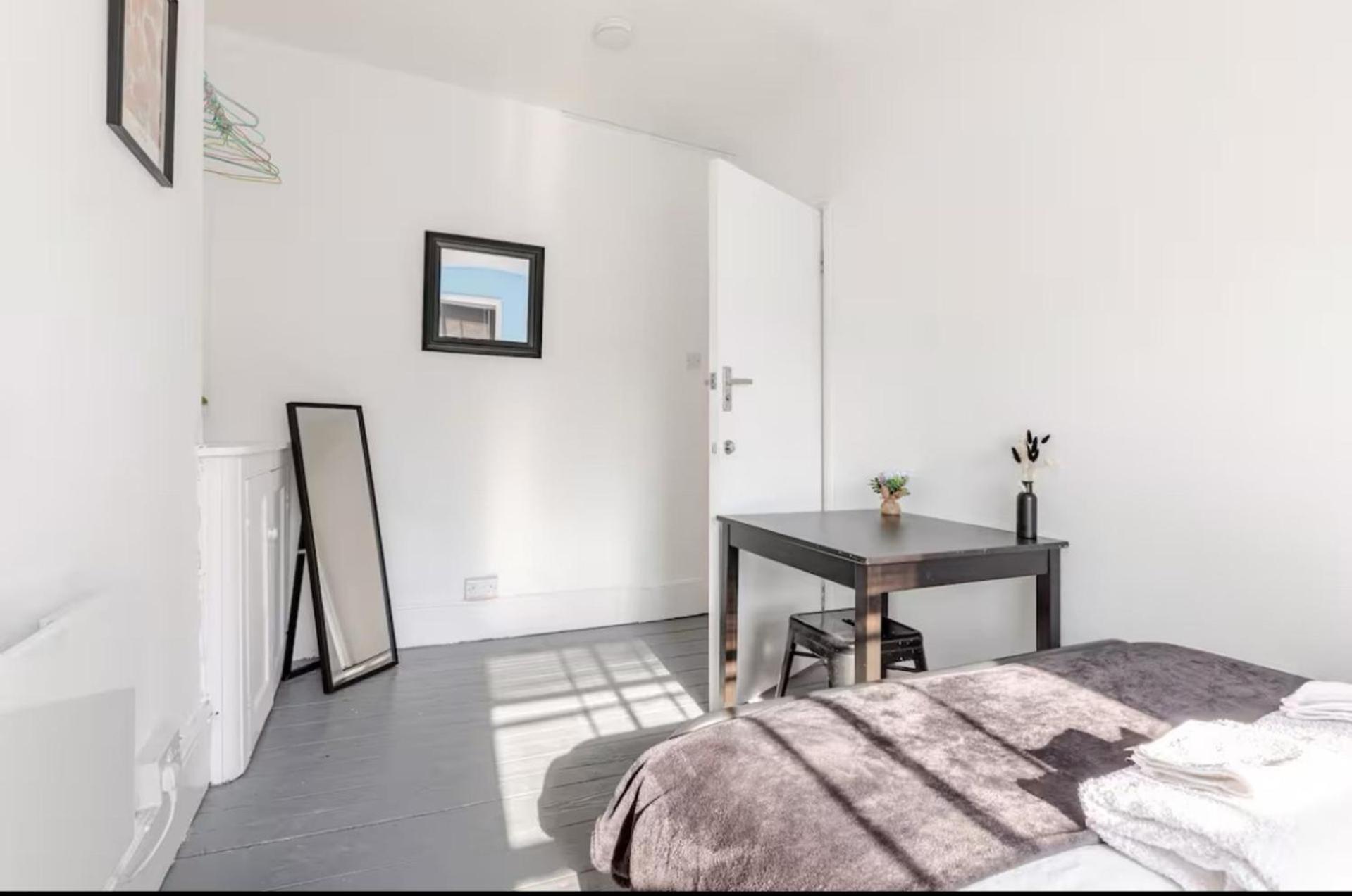 Appartamento Camden - 3 Bedrooms - Sleeps 6 - Near Underground Londra